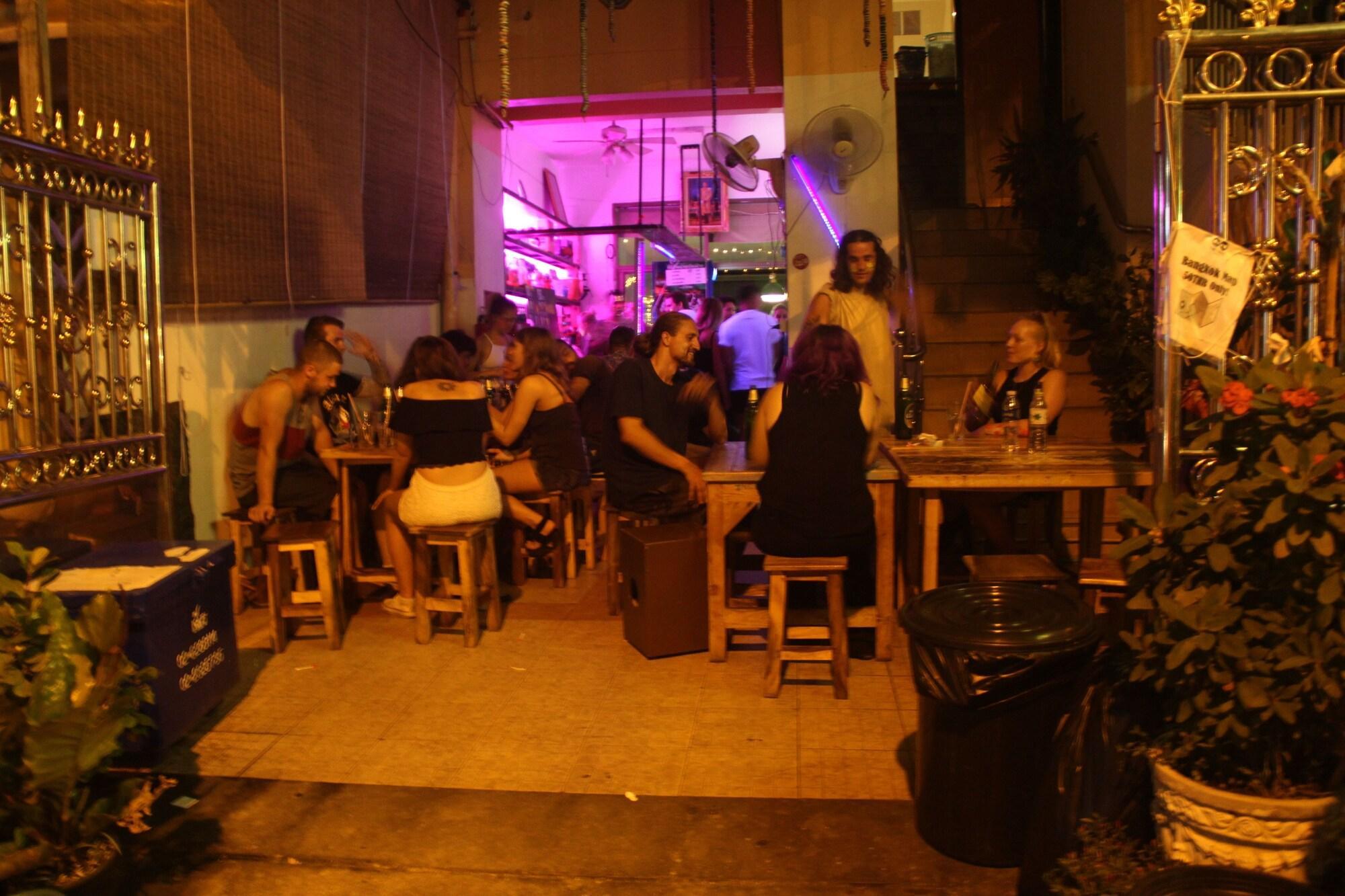 The Twins Hostel Банкок Екстериор снимка