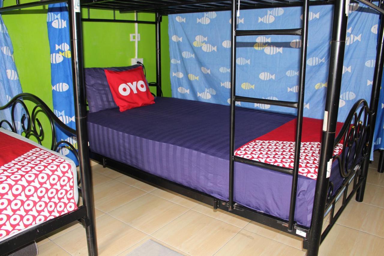 The Twins Hostel Банкок Екстериор снимка
