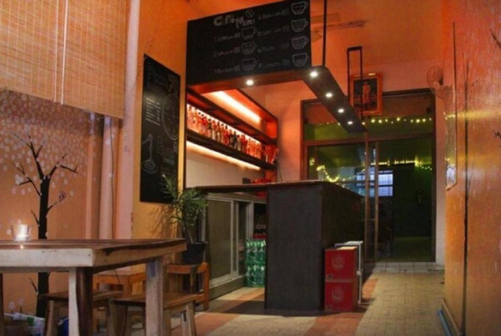 The Twins Hostel Банкок Екстериор снимка