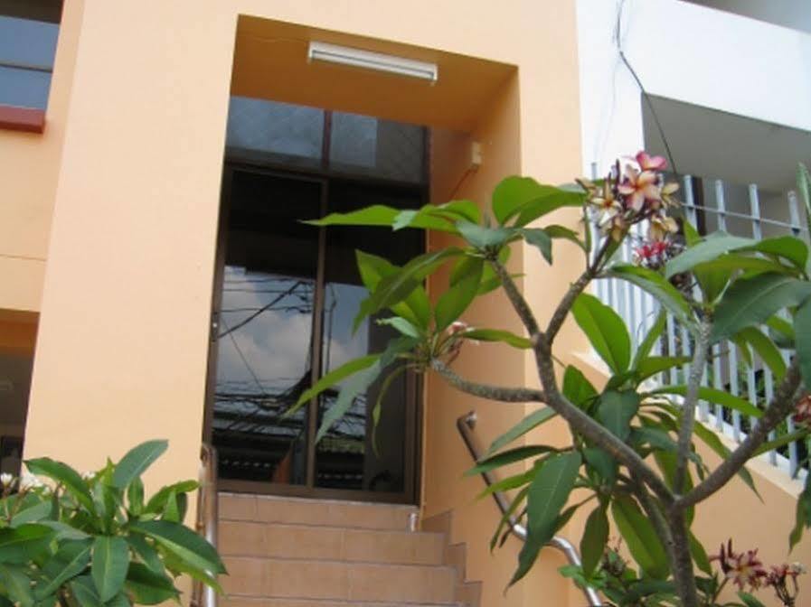 The Twins Hostel Банкок Екстериор снимка